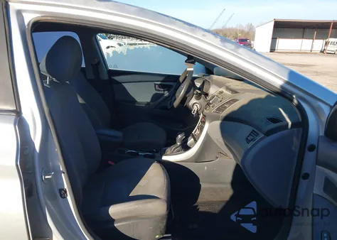 2015 Hyundai Elantra Se z USA, uszkodzony, nr VIN KMHDH4AE0FU415098